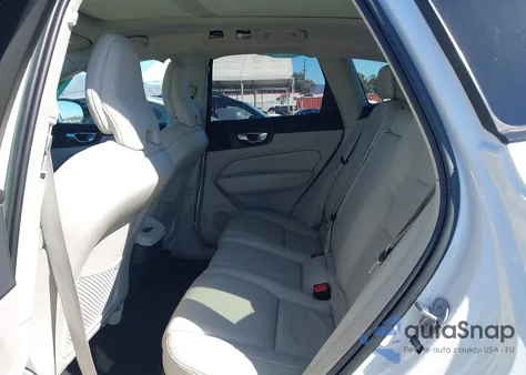 2023 Volvo Xc60 B5 Plus Dark Theme из США, поврежденный, VIN YV4L12RW5P1308246